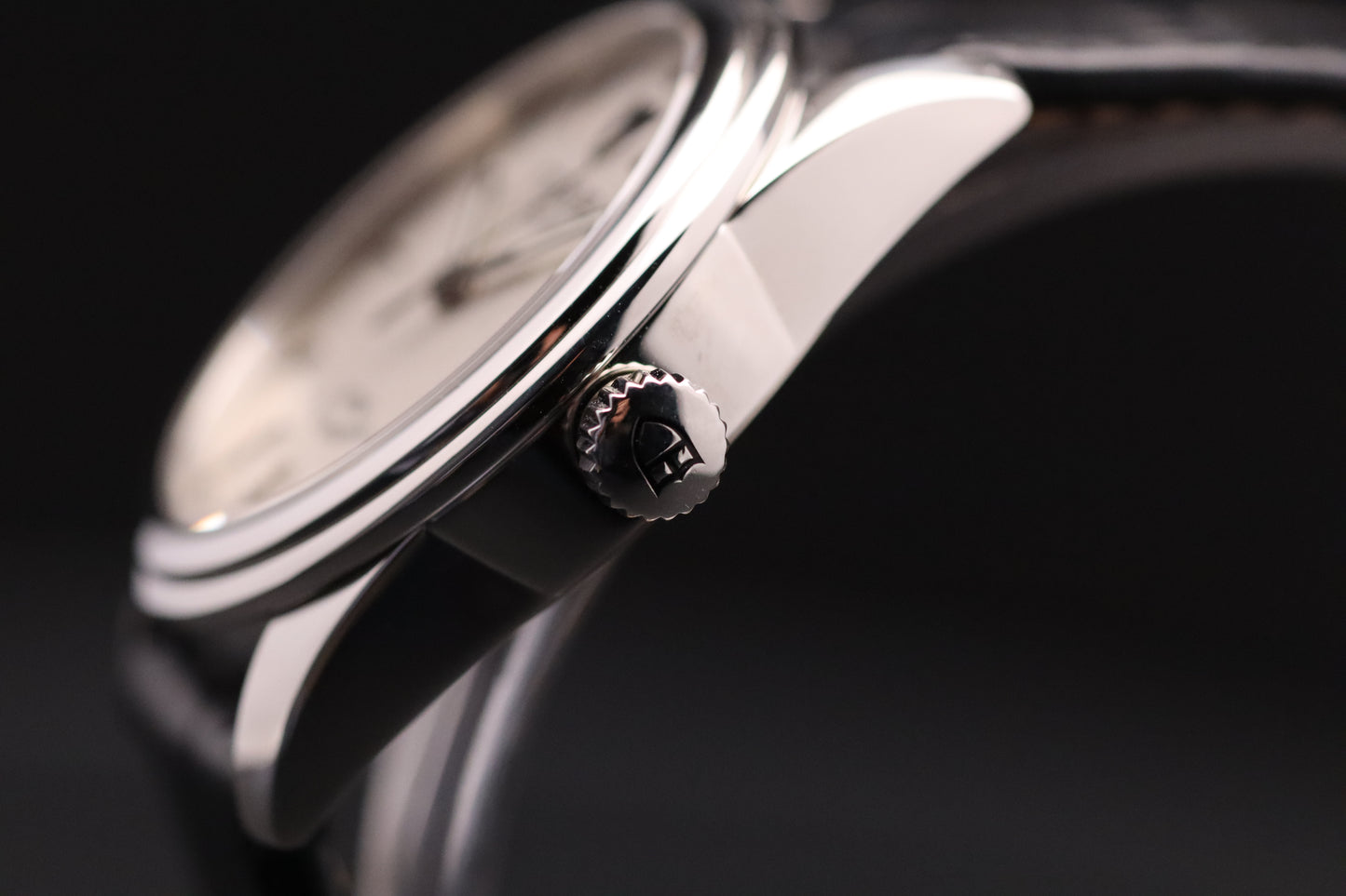 Tudor - Glamour
