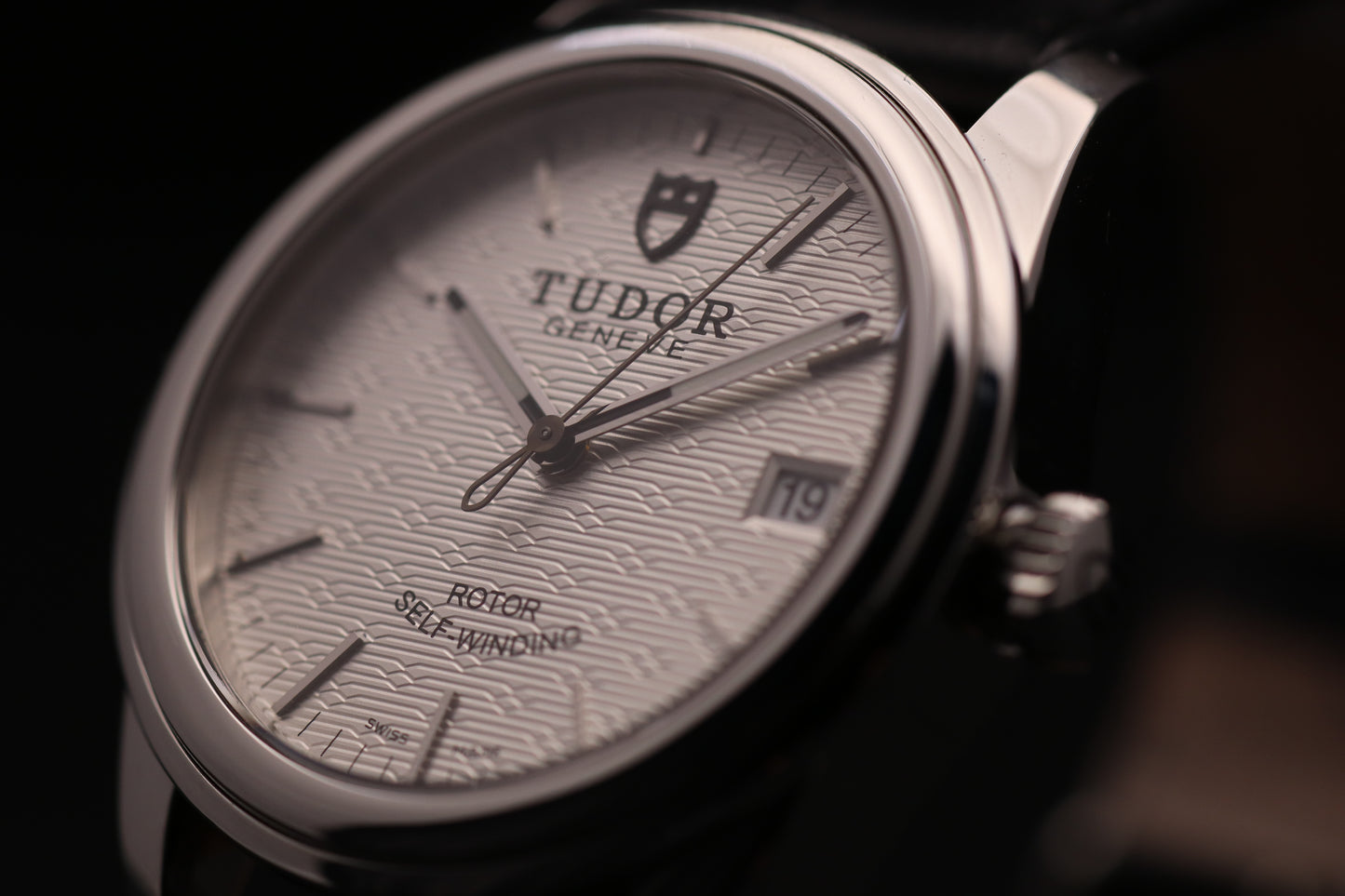 Tudor - Glamour